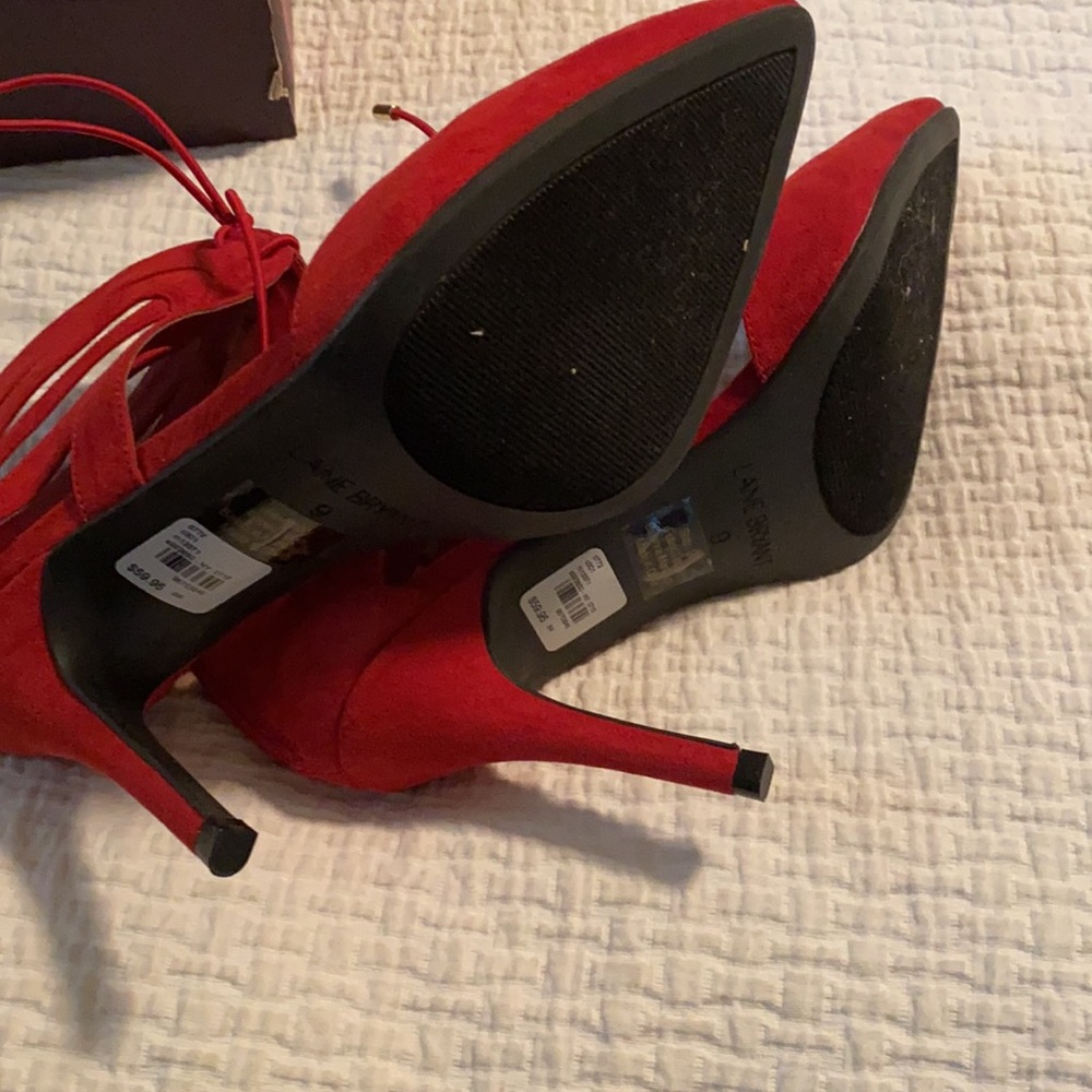 Red Heels - Picture 4 of 8